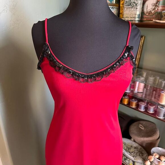 Vintage Red Glitter Slip Dress w/ Black Lace Trim – Size M - Glam Goth - Picture 2 of 8